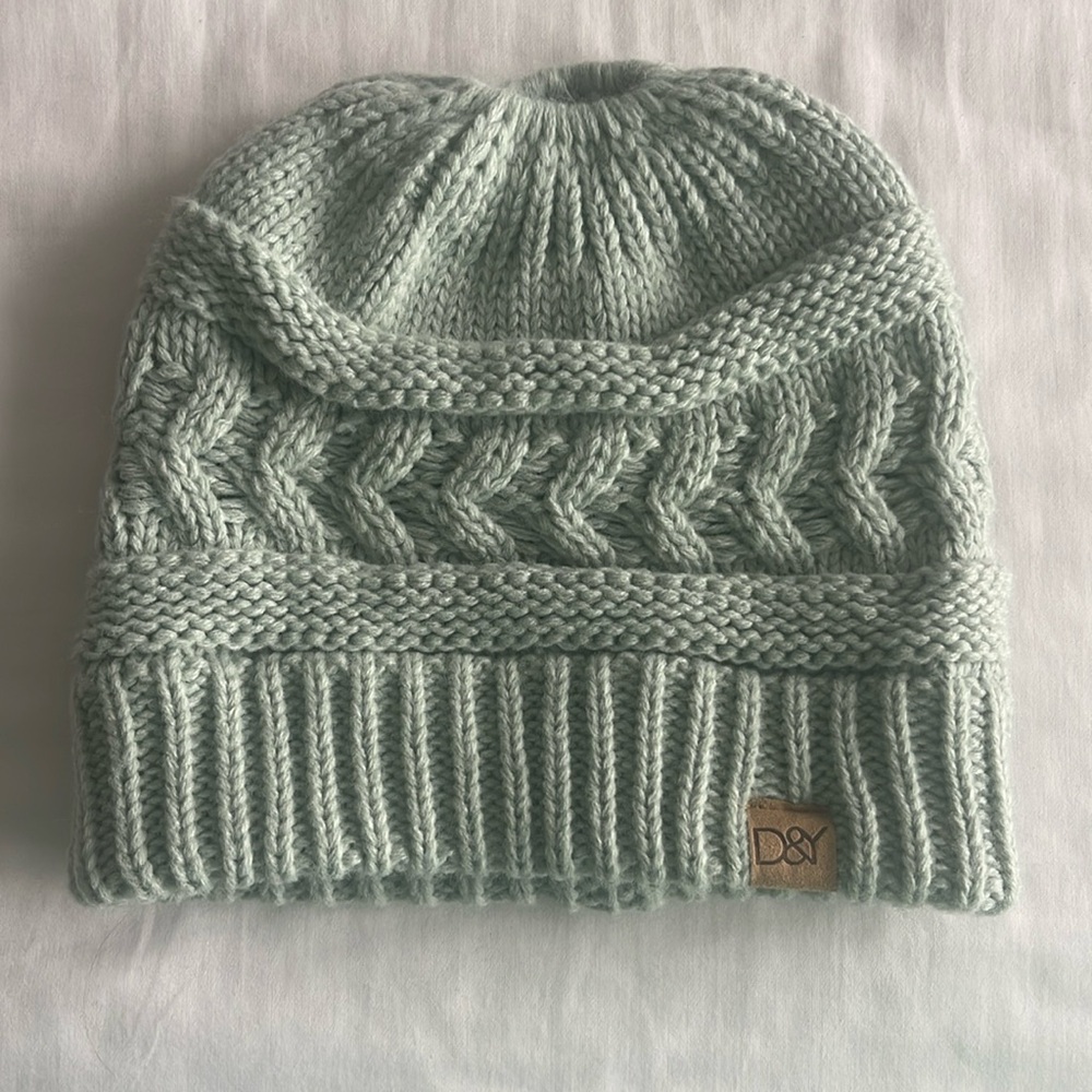 Beanie with Ponytail Opening